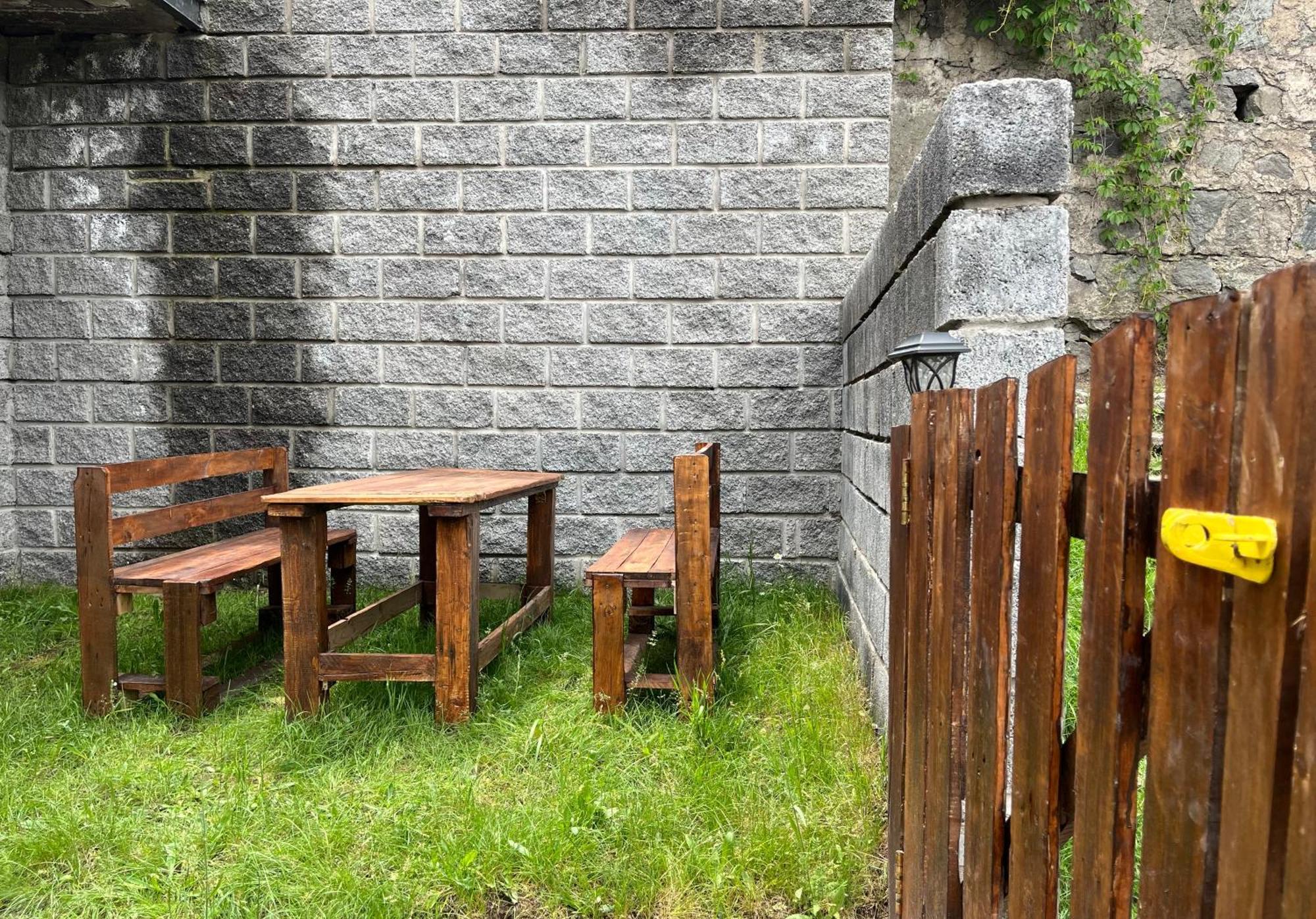 Hostel La Casa Dilidżan Zewnętrze zdjęcie